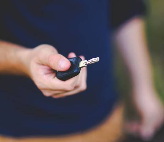 Na co zwrócić uwagę, kupując auto poleasingowe?
