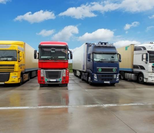 Kiedy warto zlecić transport drogowy towarów?